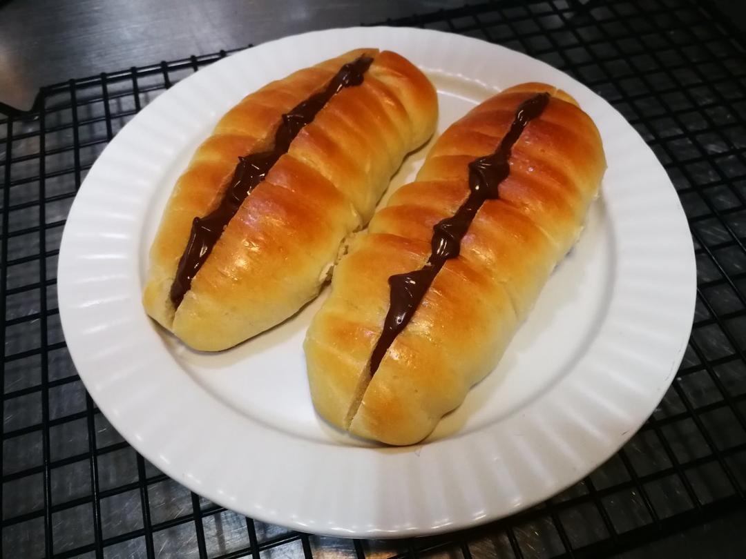 巧克力卡士达面包