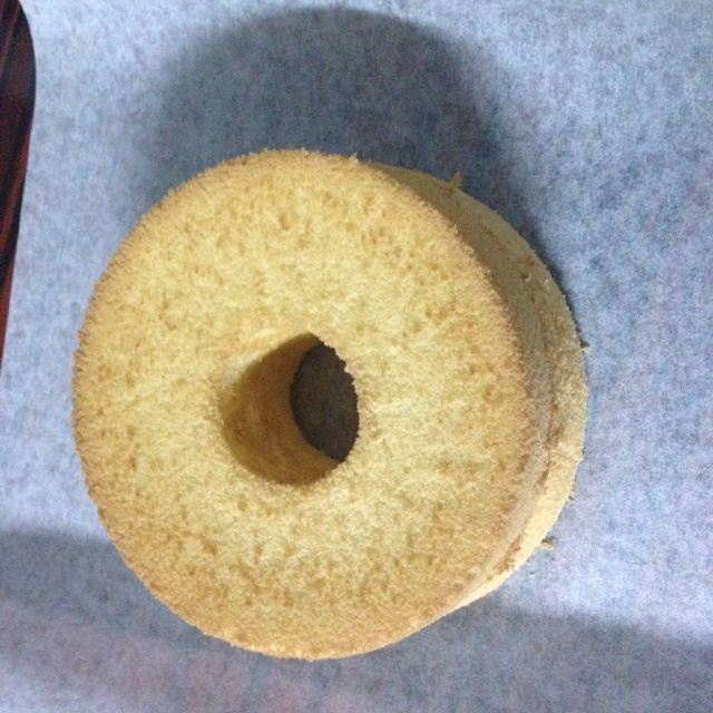 超简单完美戚风蛋糕（6寸2蛋）附打发、翻拌、脱模视频