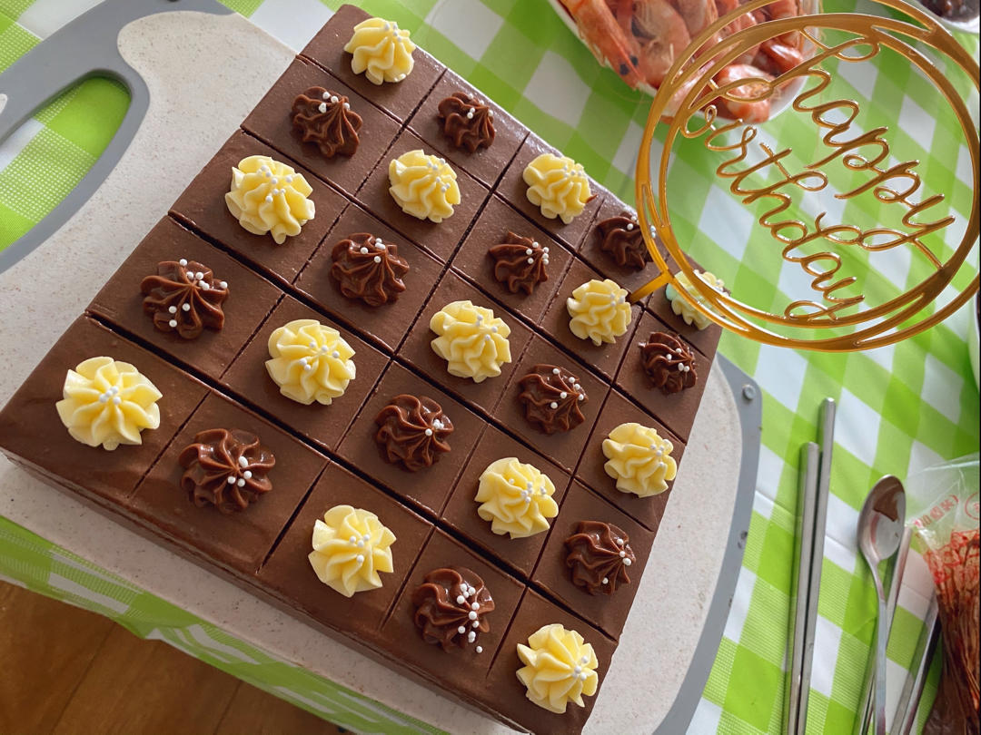 巧克力慕斯蛋糕（10寸）