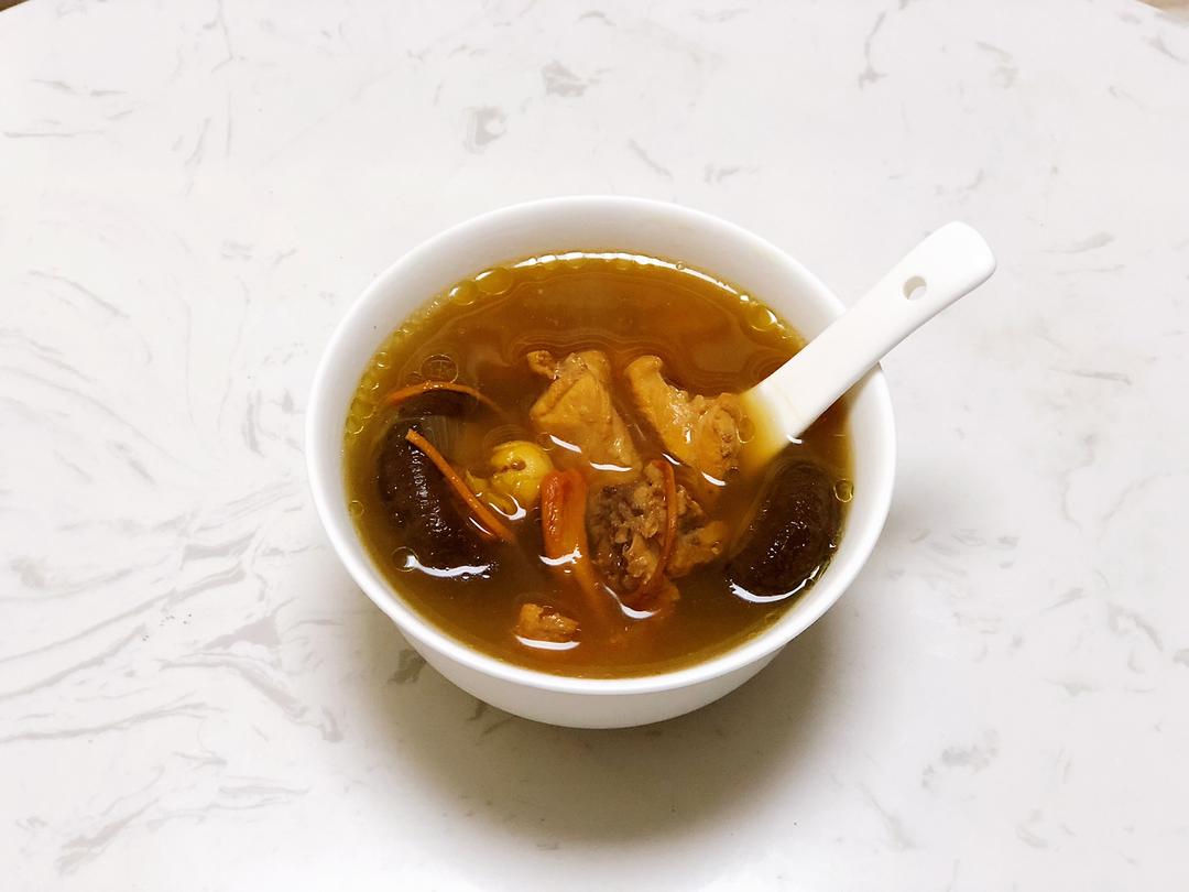 花菇虫草花鸡汤的做法