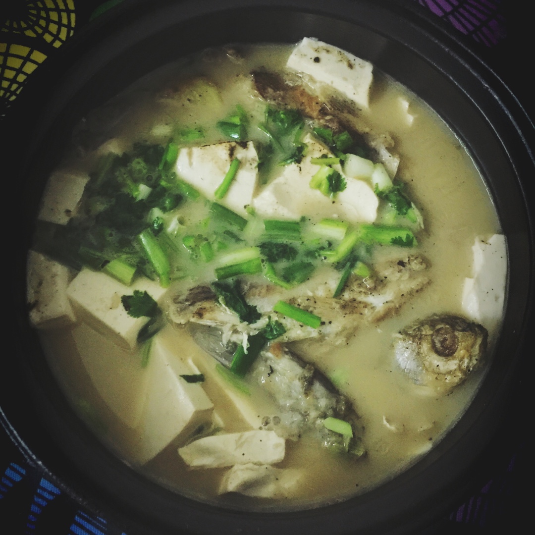 鲫鱼豆腐汤
