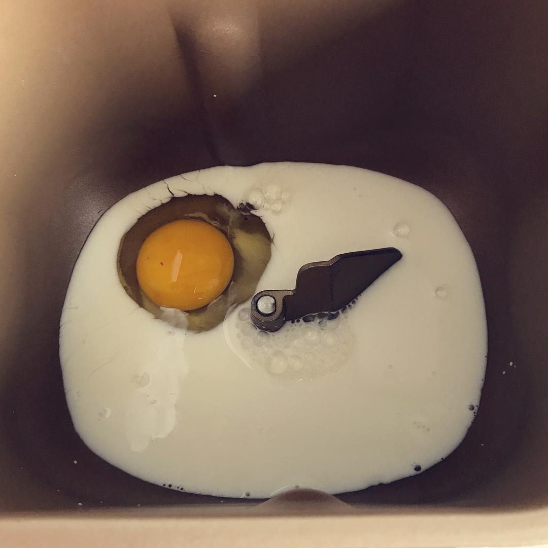 纯奶手撕吐司的做法 步骤1