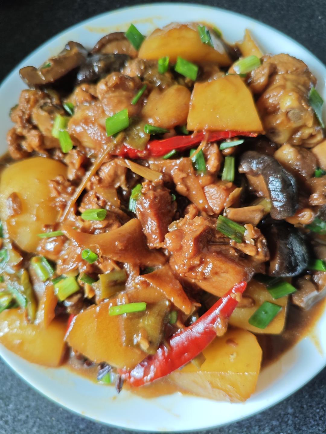 吃不够的黄焖鸡米饭你一定要试试