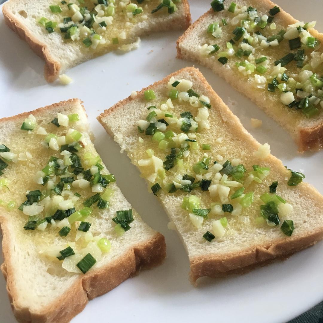 微波炉蒜香面包