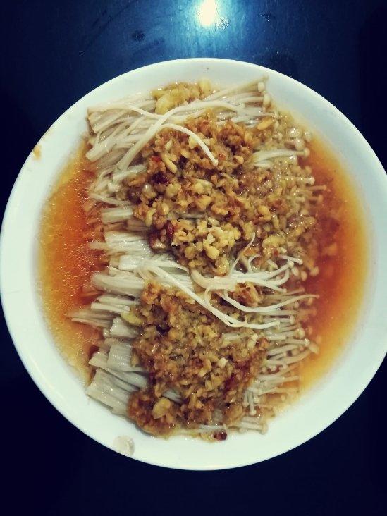 蒜蓉蒸金针菇