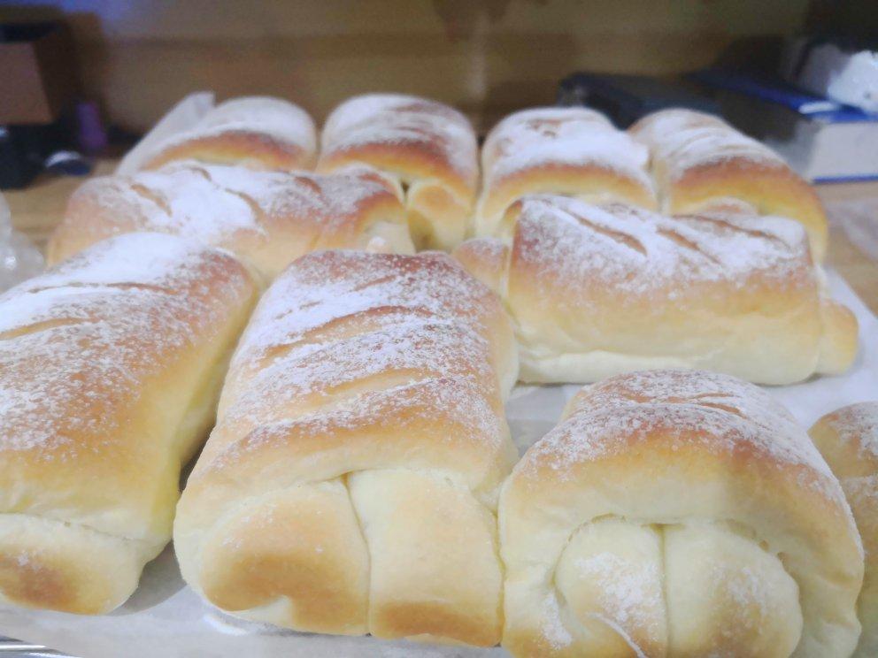 软到不知所措的牛奶卷