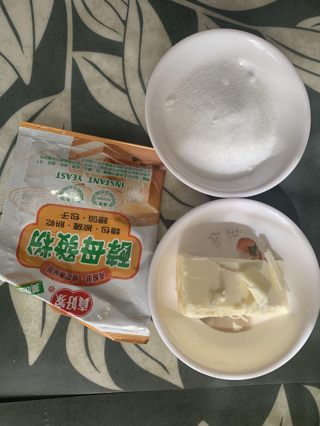 纯奶手撕吐司的做法 步骤1