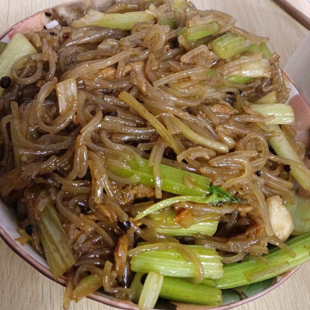 香芹炒粉丝