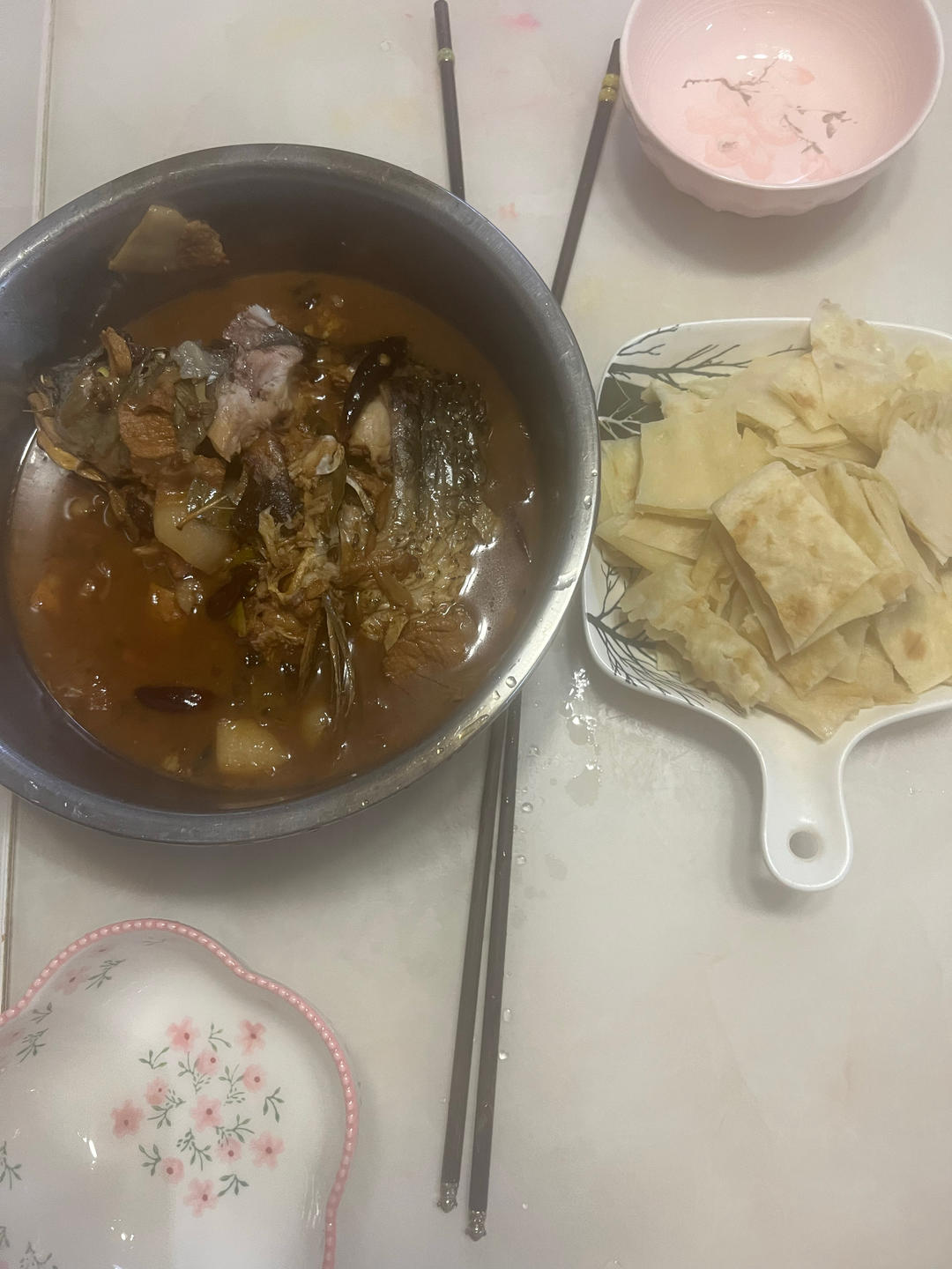 鱼头泡饼 炖鱼头（家庭版旺顺阁）