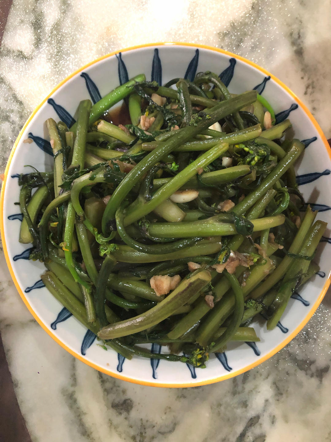 不放肉的爆炒红菜苔——超香