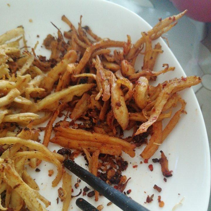 椒盐咸蛋黄手撕鸡胸肉