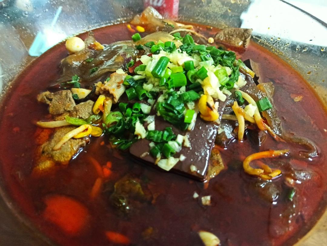 厨师长教你：“毛血旺”的家常做法，味道很棒先收藏起来