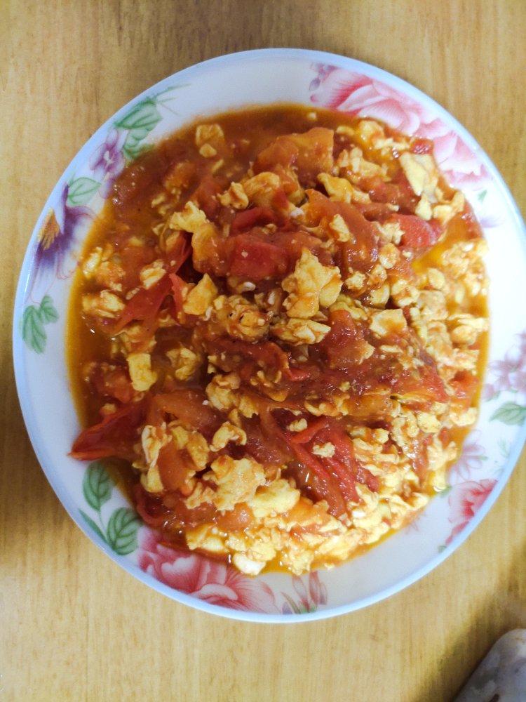 西红柿炒鸡蛋时，多加这一步，鸡蛋香嫩又入味