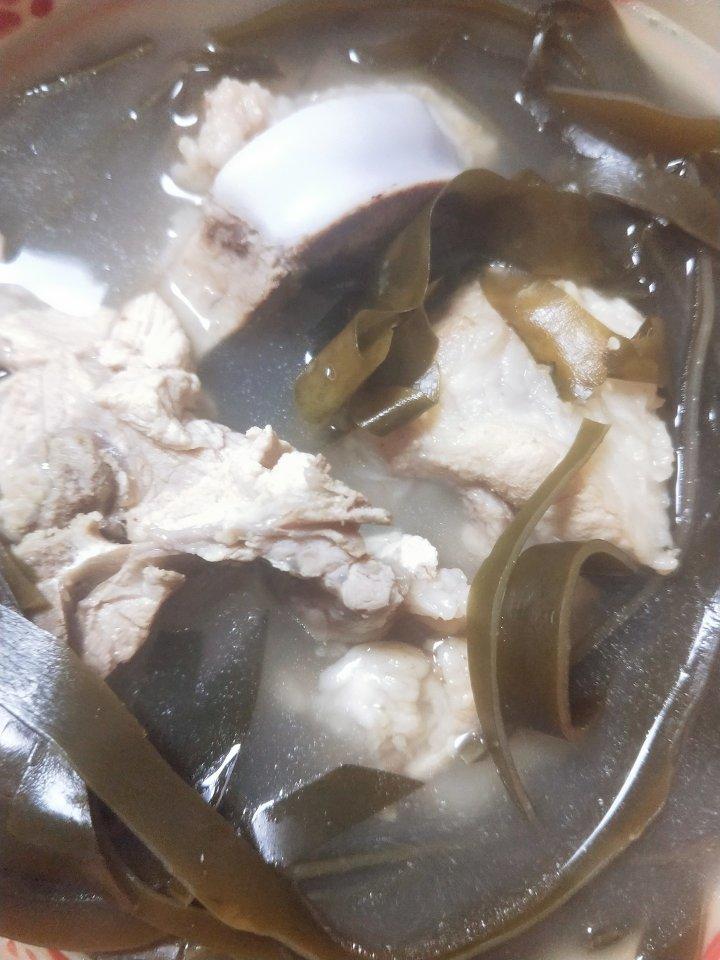 海带木耳骨头汤