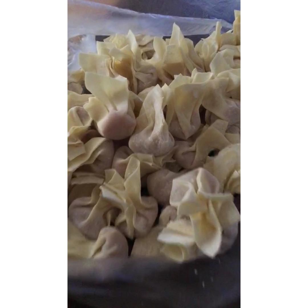 虾油四鲜馄饨！（含薄如纸馄饨皮大法）