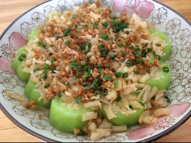 瑶柱蒜蓉蒸丝瓜