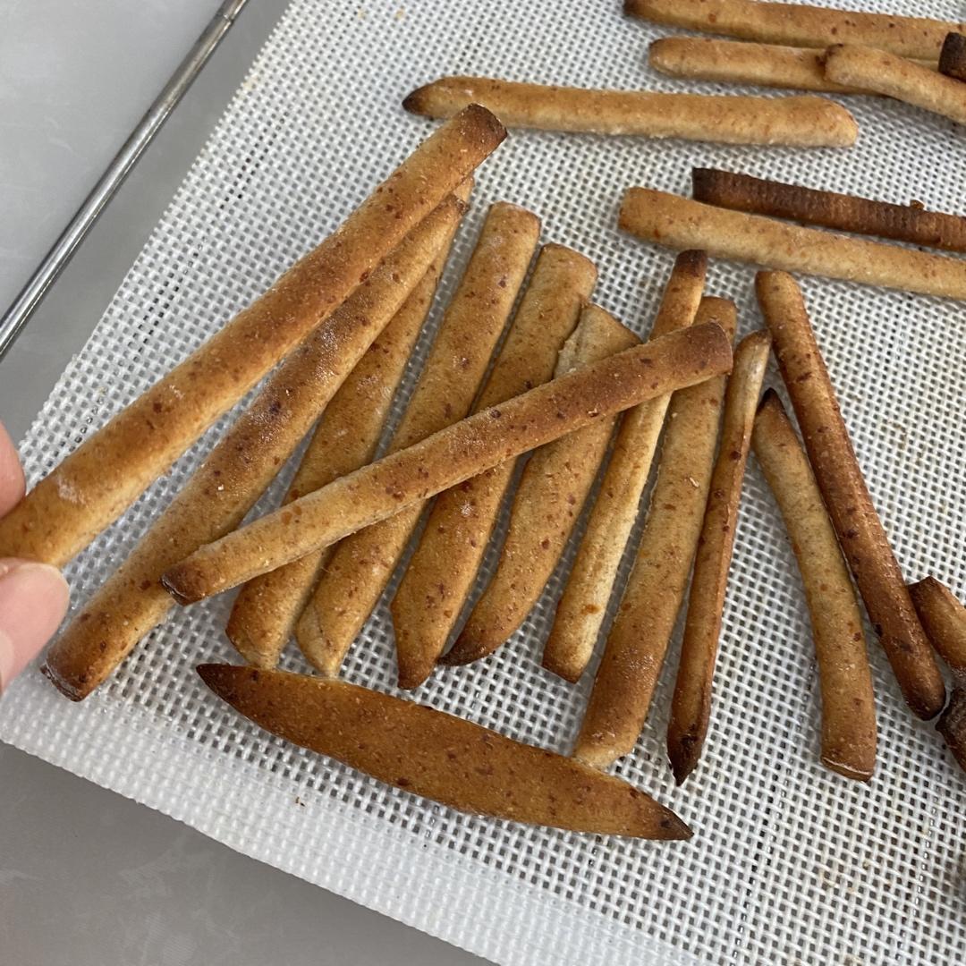 蛋香脆脆条，一道可口的休闲小零食