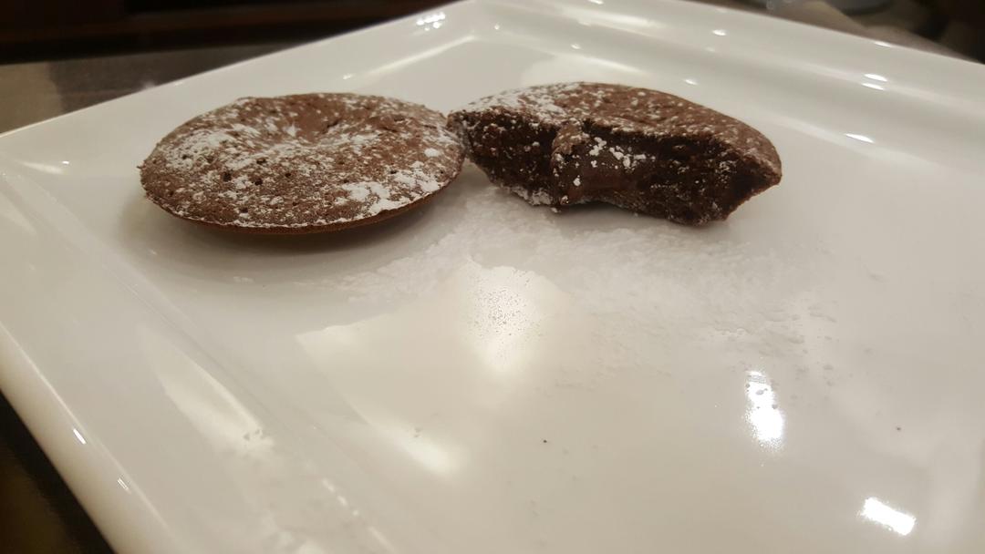 给妹子群的巧克力熔岩蛋糕