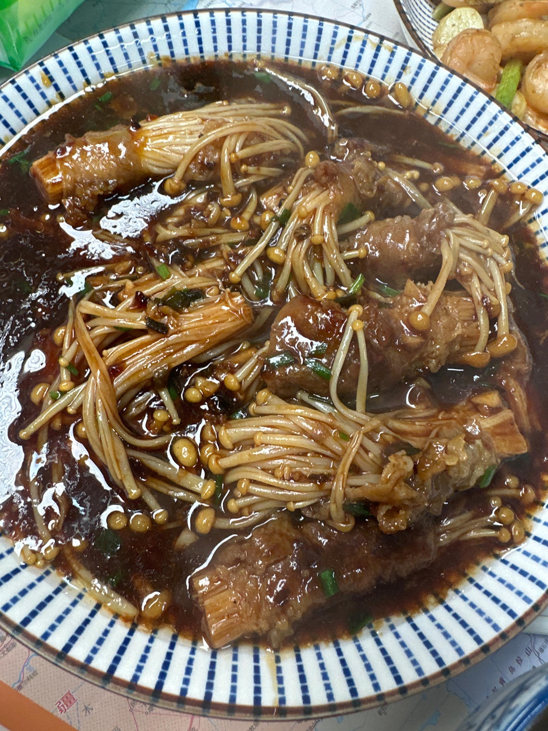 【金针菇肥牛卷】