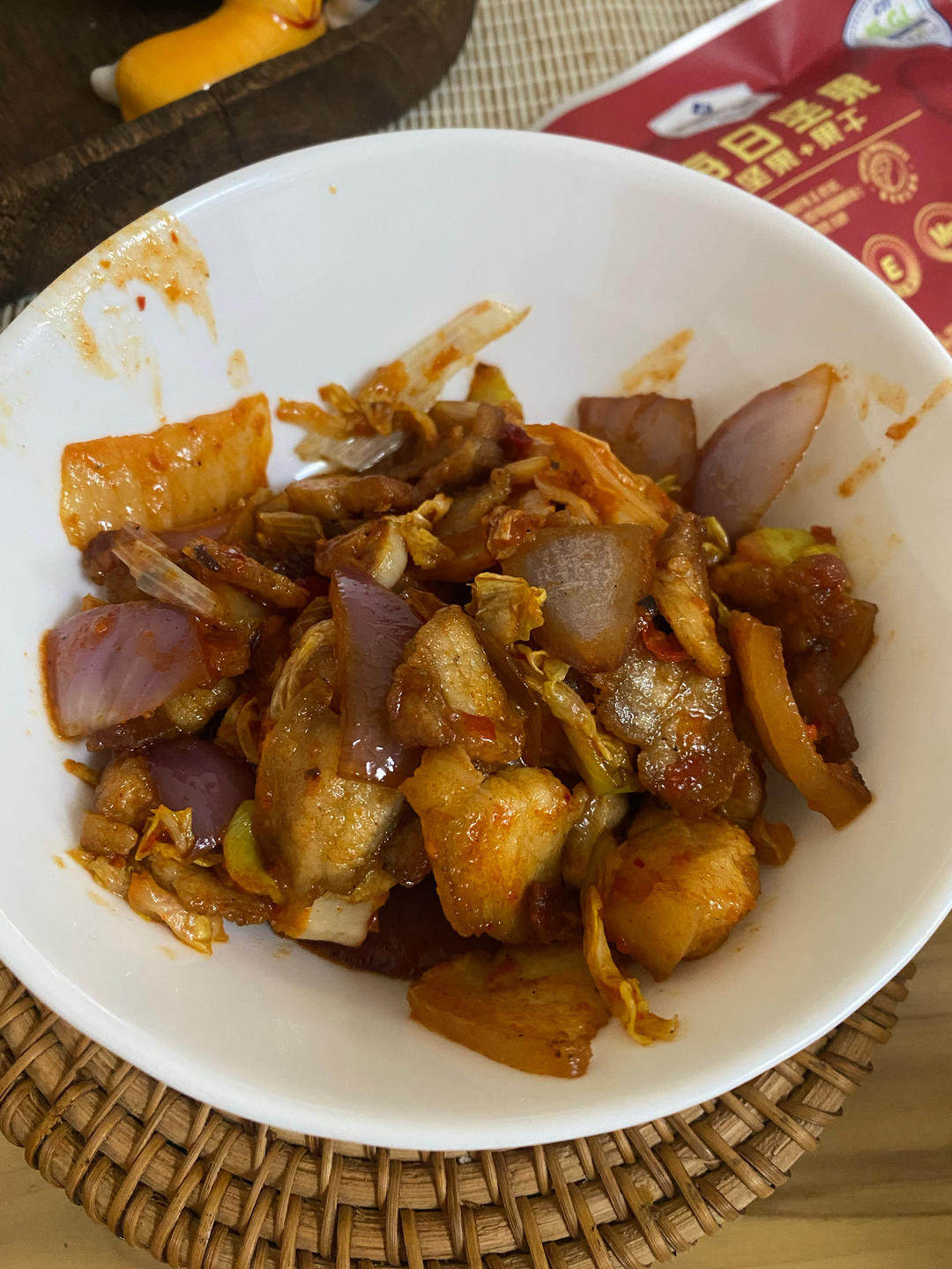 五花肉炒辣白菜