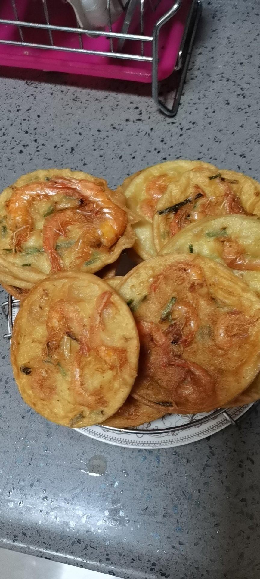 黑魔仙猪做的湛江名小吃炸虾饼