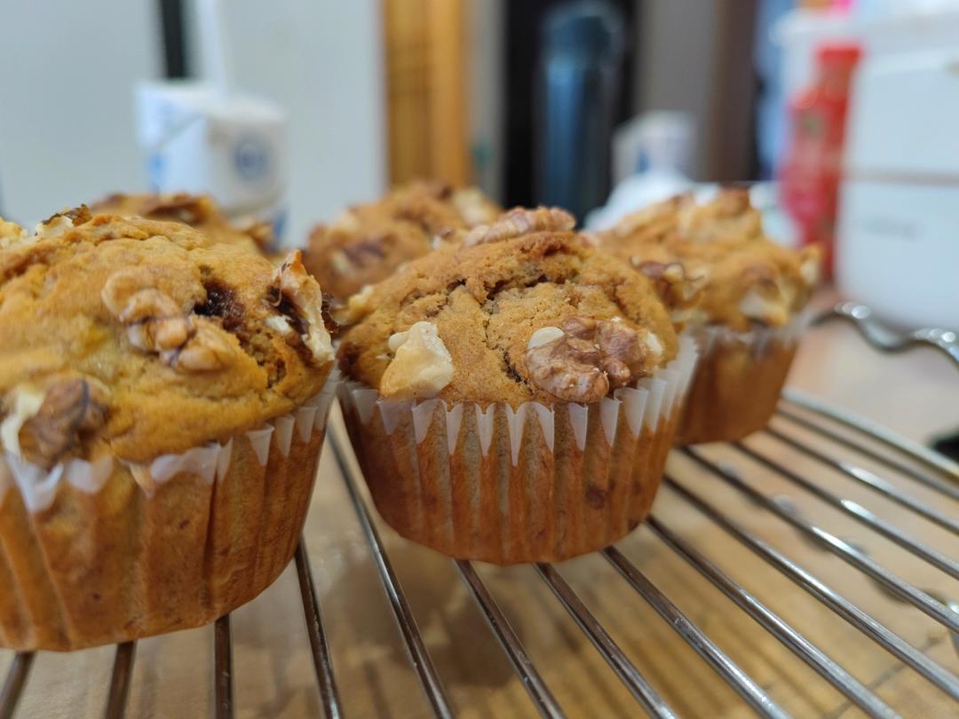 香蕉核桃麦芬 （超级湿润）恐糖者请绕行 谢谢