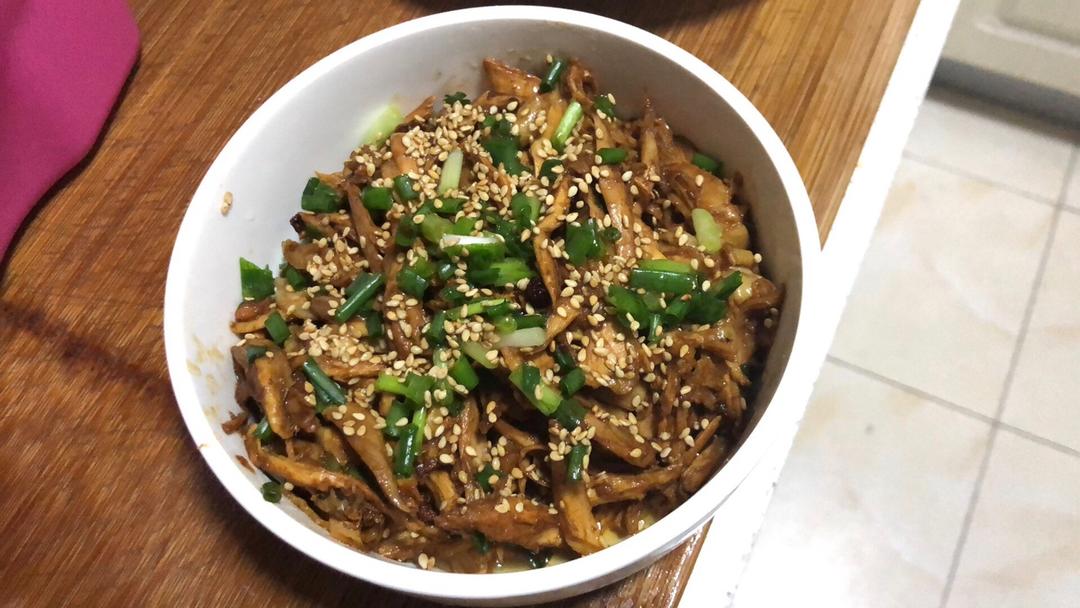 家常香嫩手撕鸡