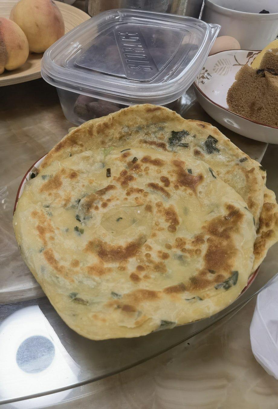 家常鸡蛋葱油饼 凉了也不硬 外酥里软 媲美早餐店 附细节视频详解
