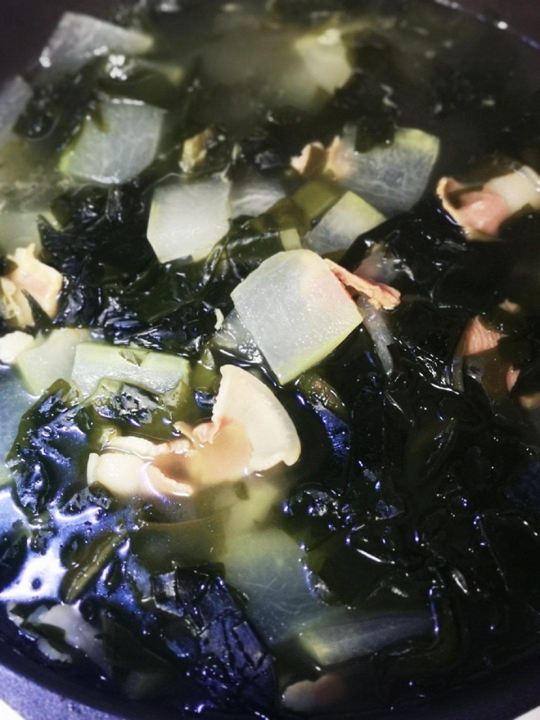 海带虾皮冬瓜汤