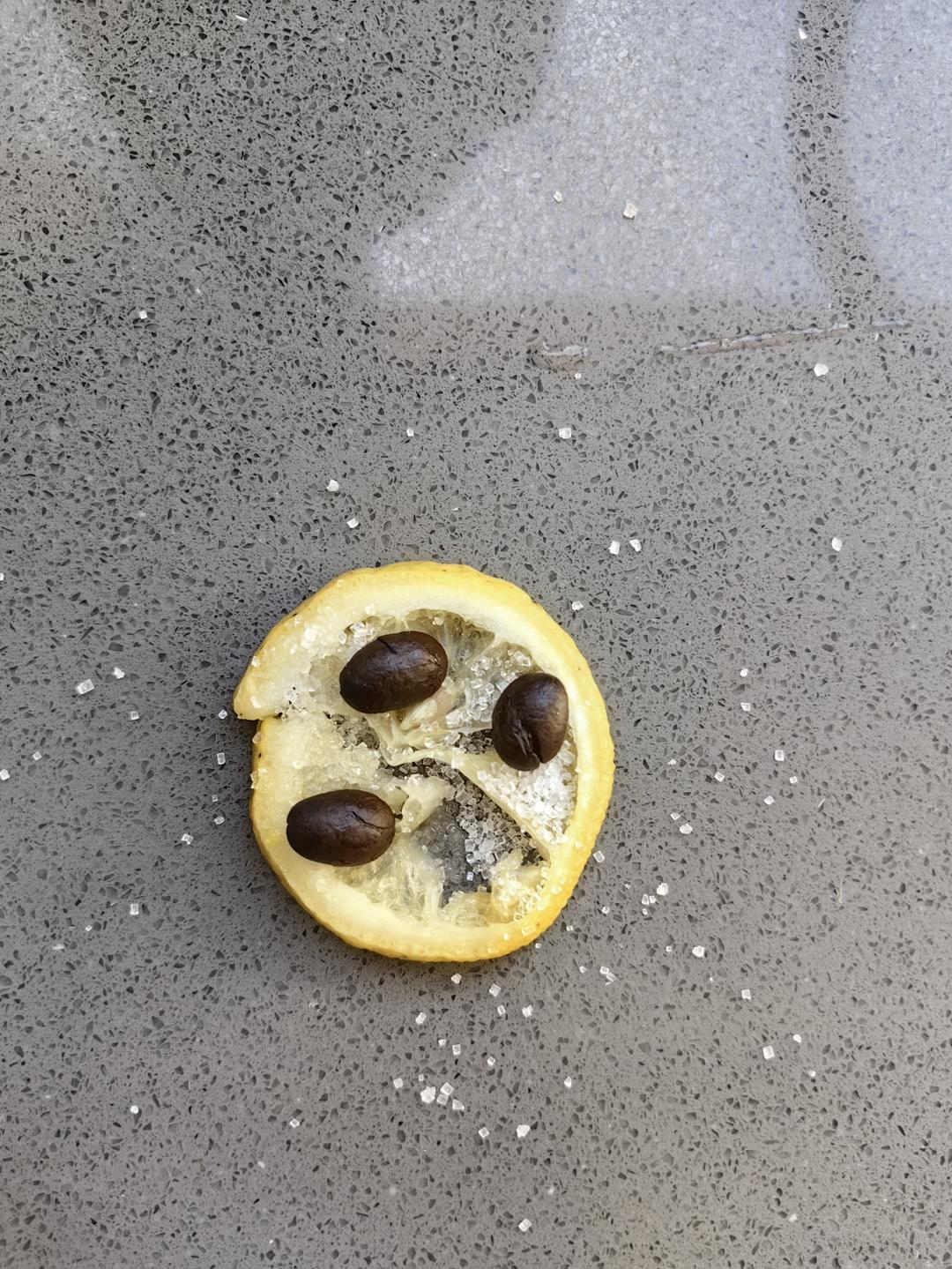 柠檬炸弹🍋这是谁发明的！我连吃两个柠檬了
