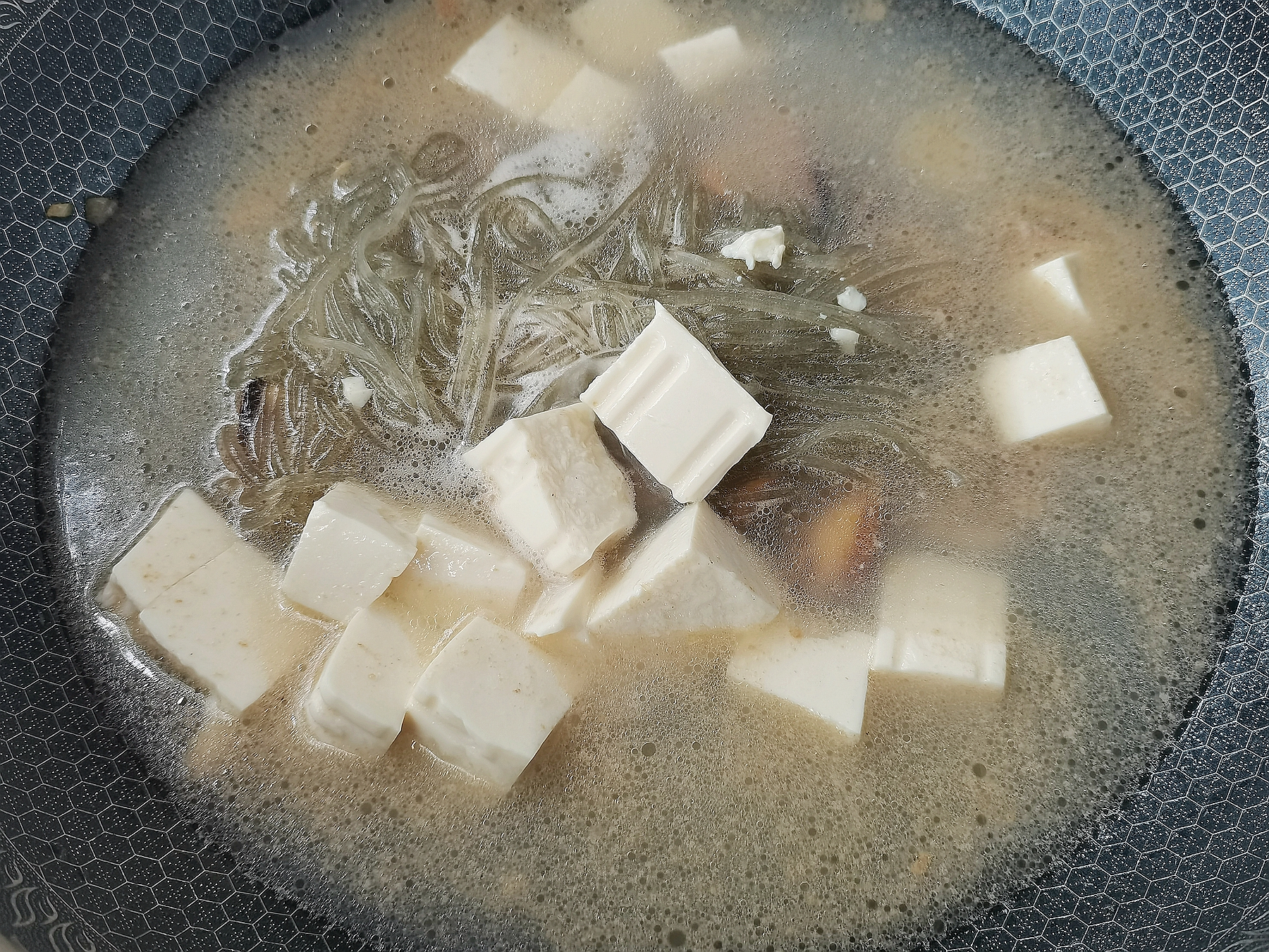 青菜豆腐粉丝贻贝汤的做法 步骤9
