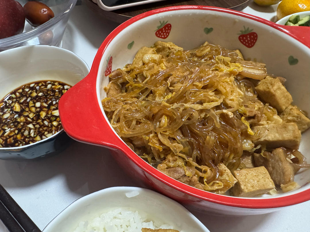 非常香的猪肉酸菜炖粉条