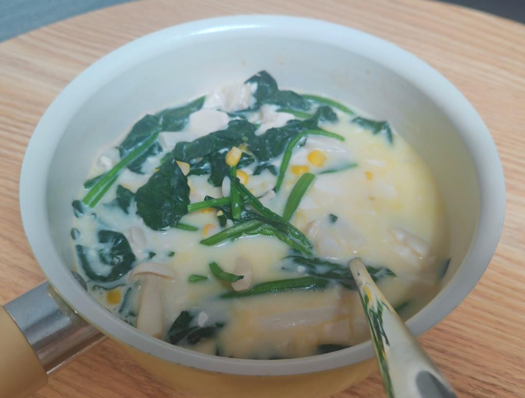菠菜玉米豆腐奶汤的做法