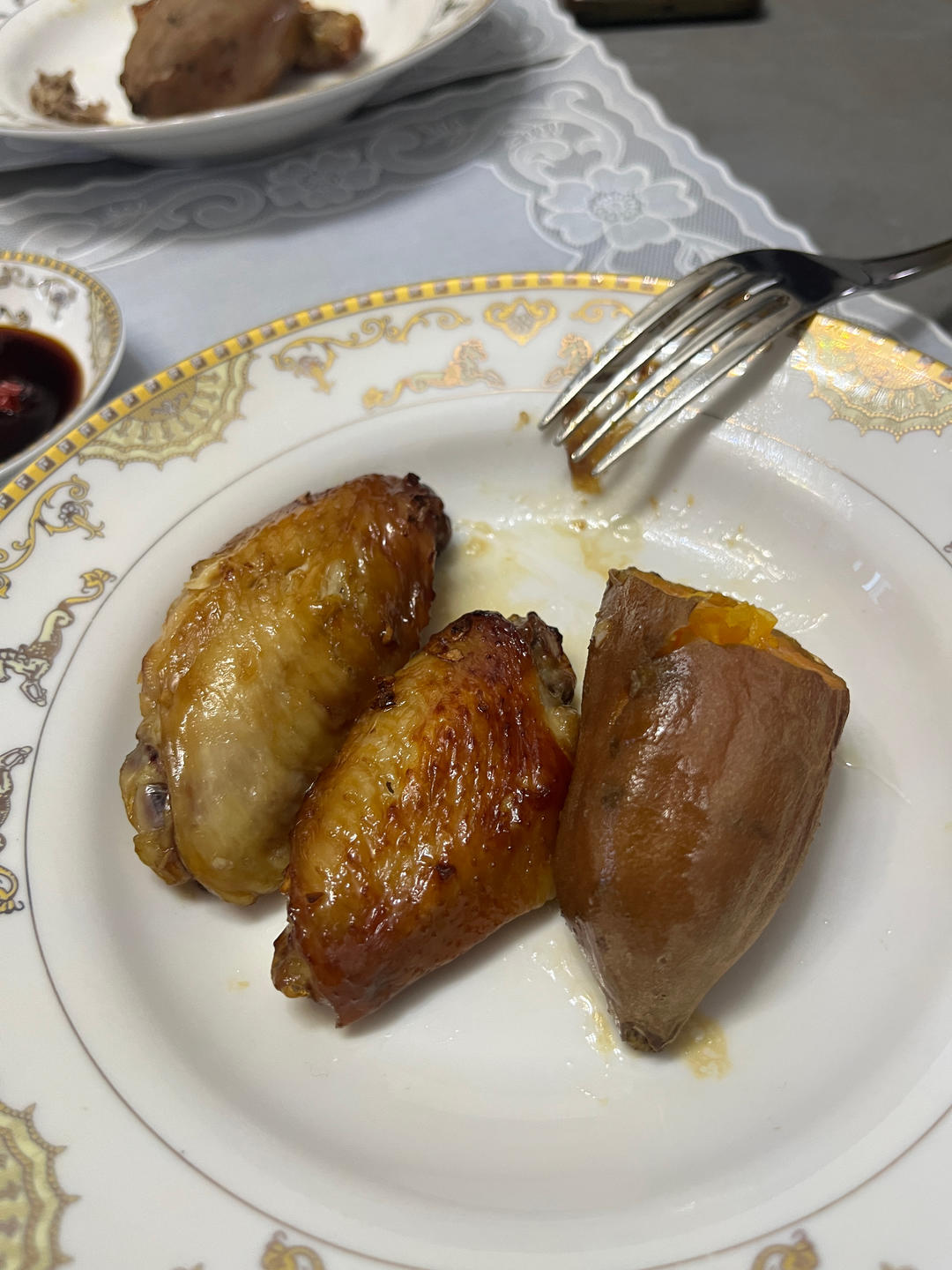好吃到舔手指的蜜汁烤翅，完胜KFC鲜嫩多汁