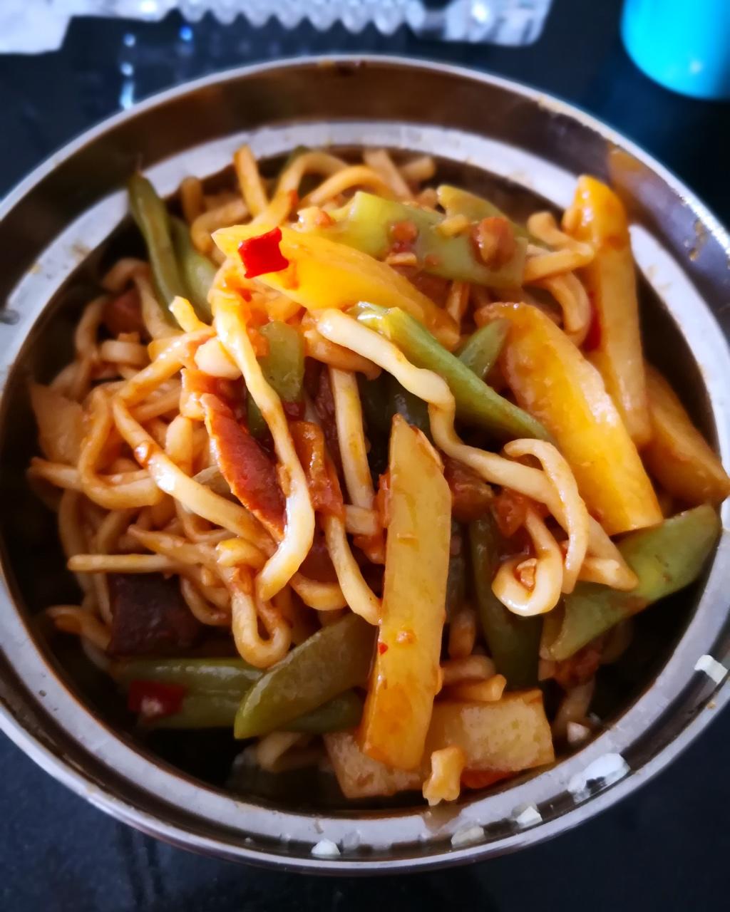 豆角焖个面