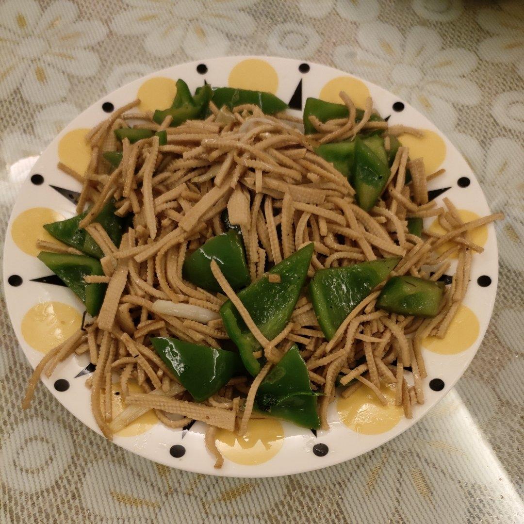 青椒炒干豆腐丝