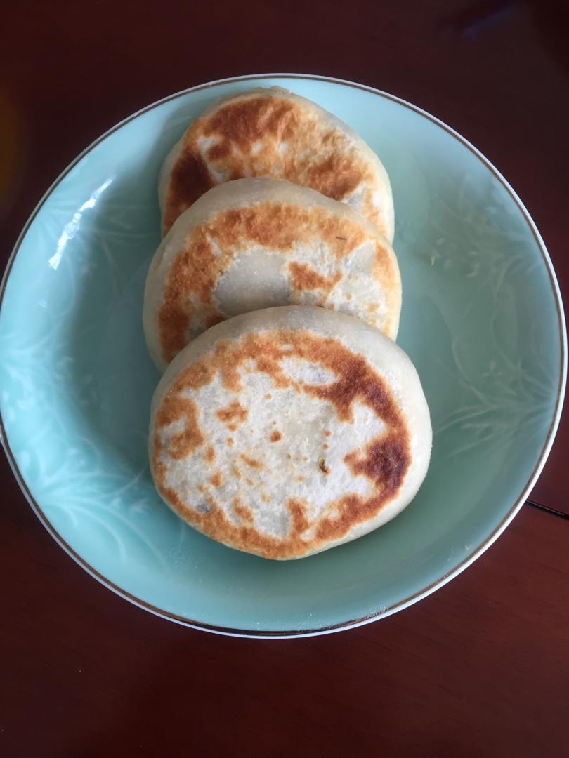 包菜肉沫粉丝馅饼（半发面饼皮）