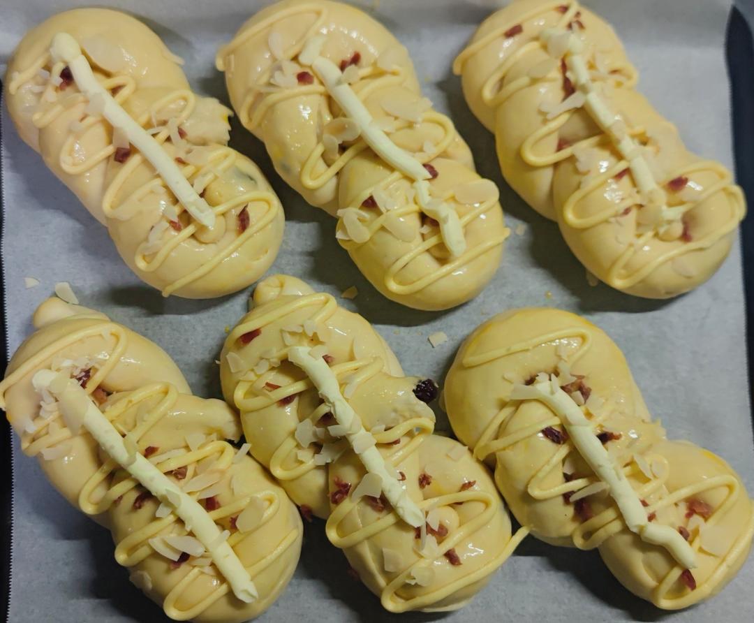 蔓越莓奶酪软欧包