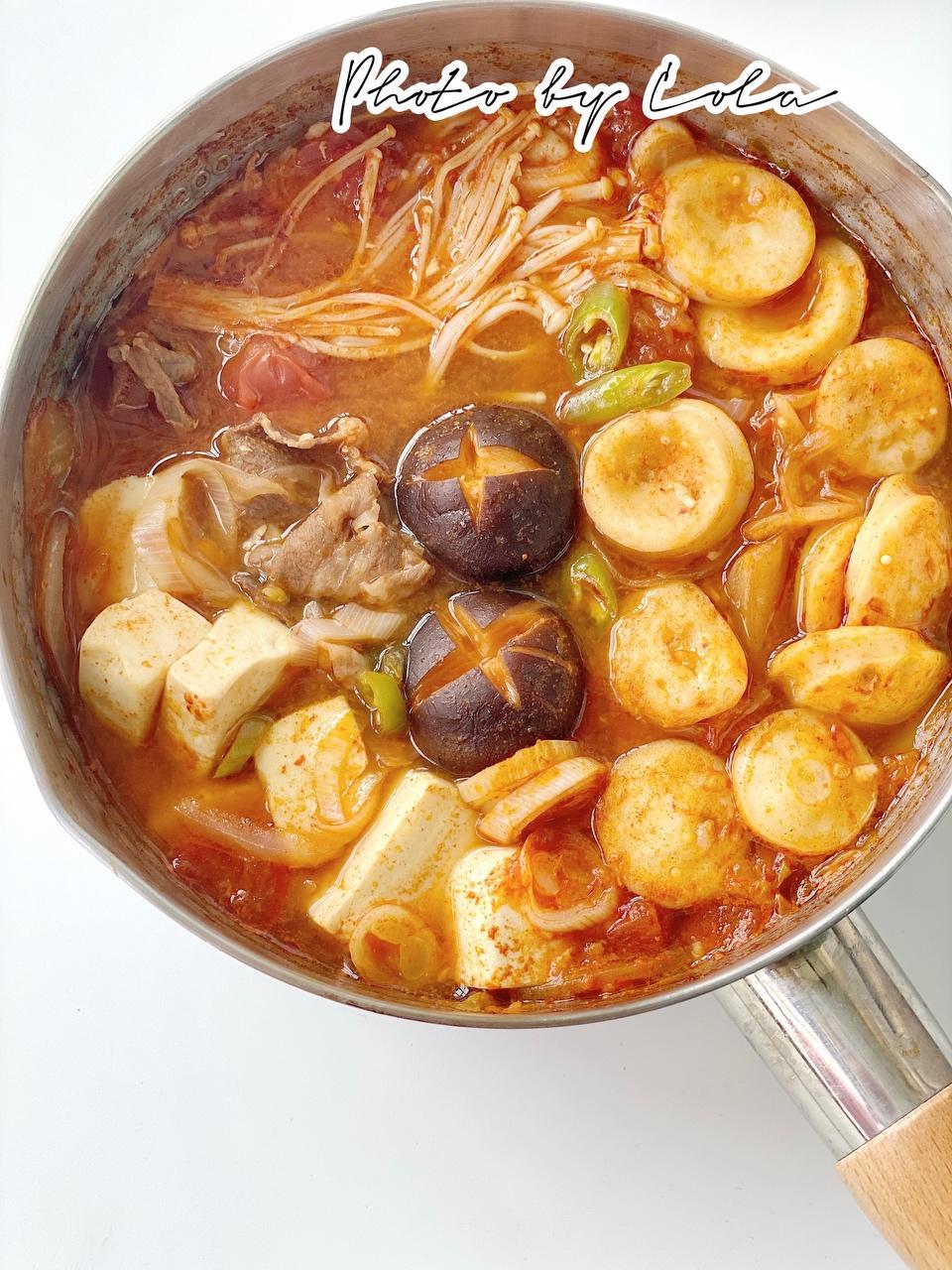 神仙泡菜香肠豆腐锅的做法