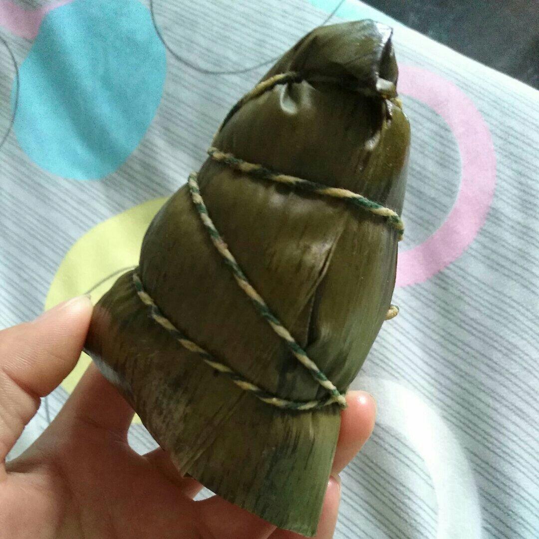 粽子 四角长粽子的包法(有视频) 宝妈---莉莉做的四角长粽子的包法(有