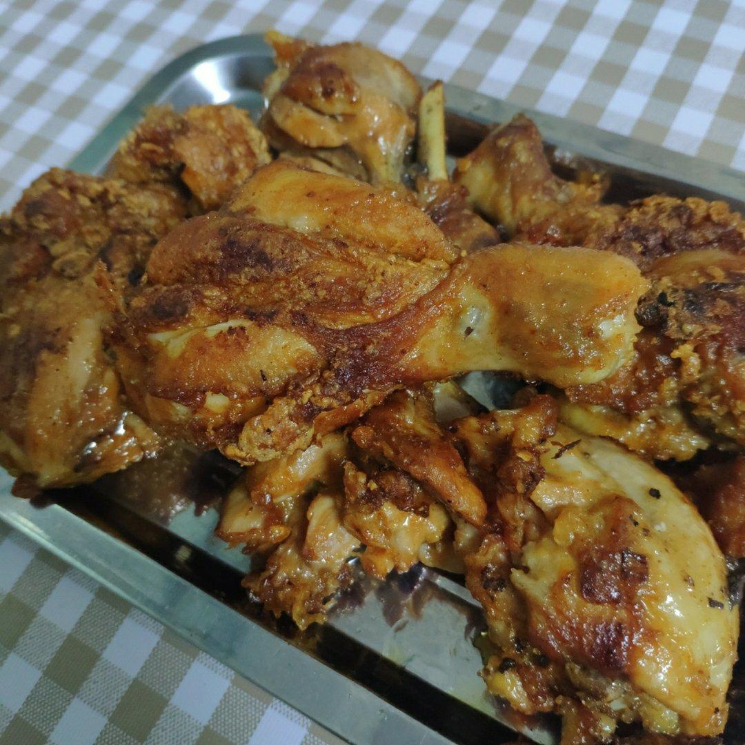 简单易做的香煎黑椒鸡排 柠檬鸡腿肉做法