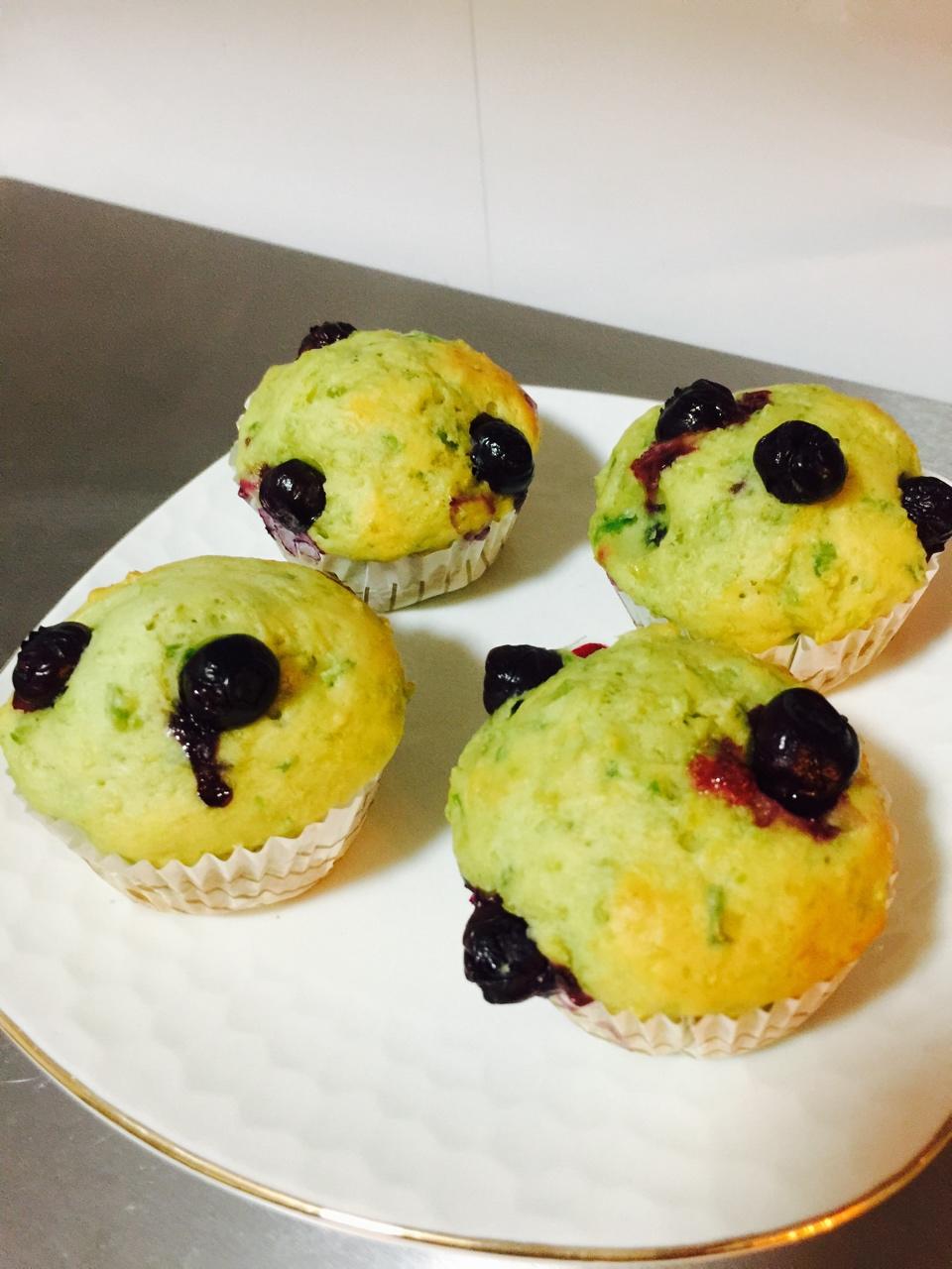 牛油果蓝莓麦芬