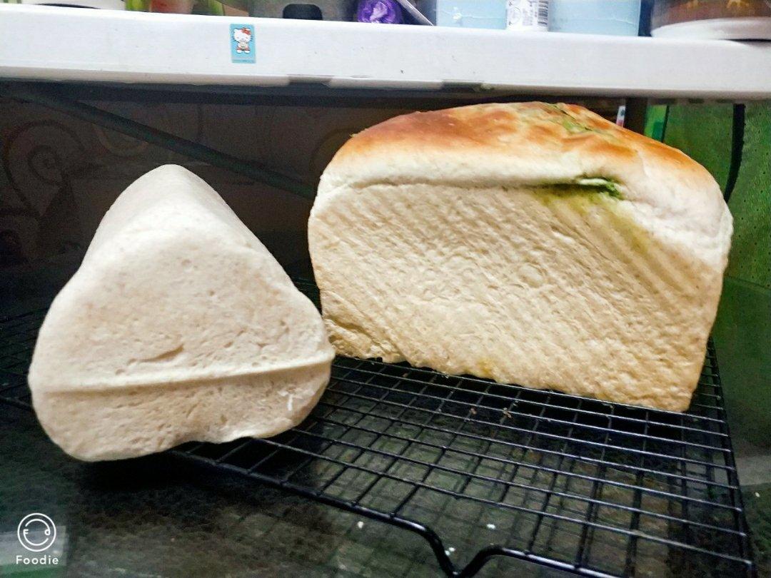 香葱肉松手撕吐司