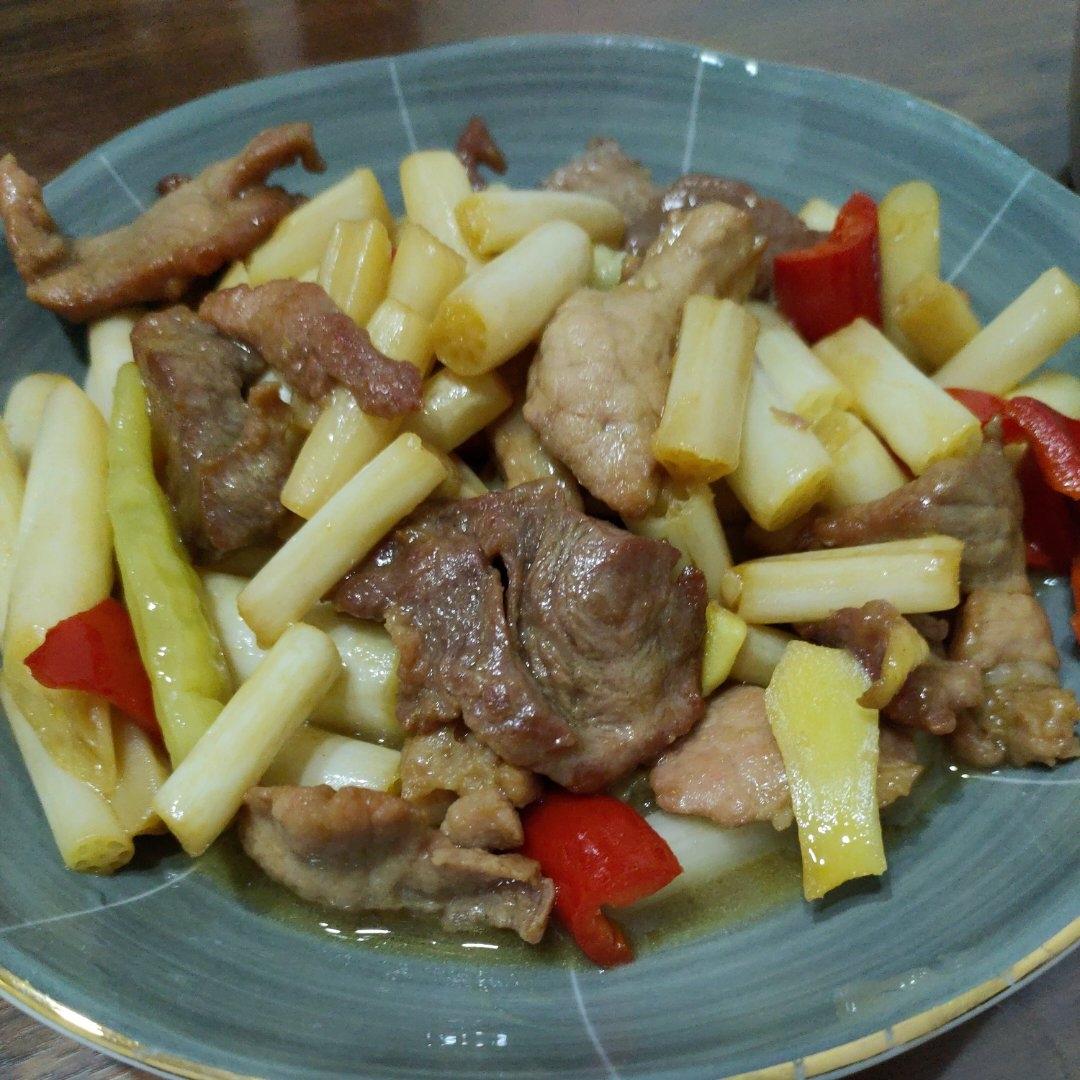 酸辣藕带炒牛肉