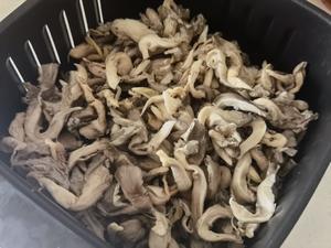 香辣烤蘑菇——空气炸锅的做法 步骤2