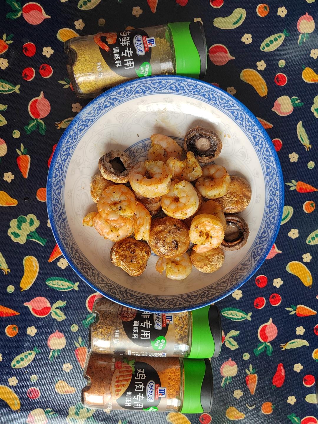 地中海蒜香虾仁配蘑菇