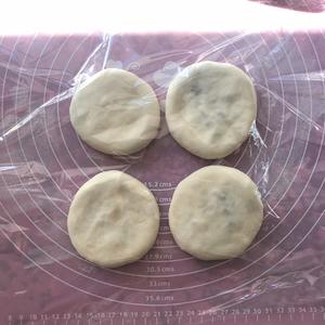 超详细传统风味梅干菜烙饼的做法 步骤11