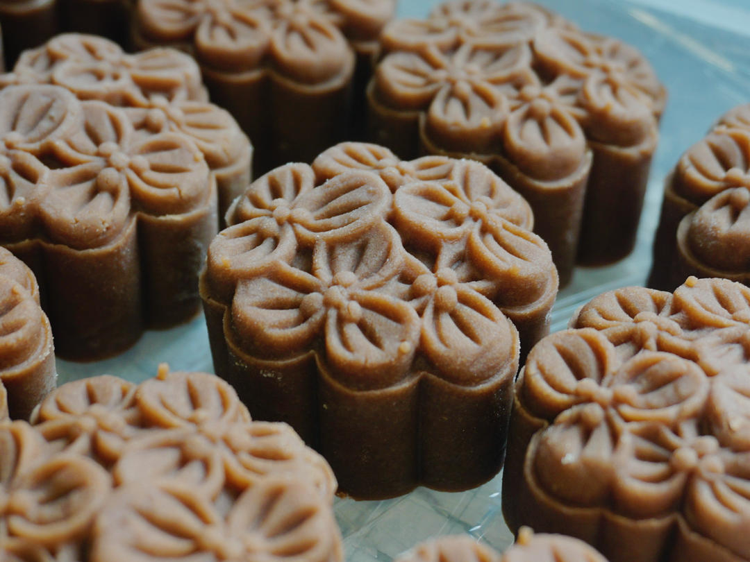 超浓郁巧克力流心月饼