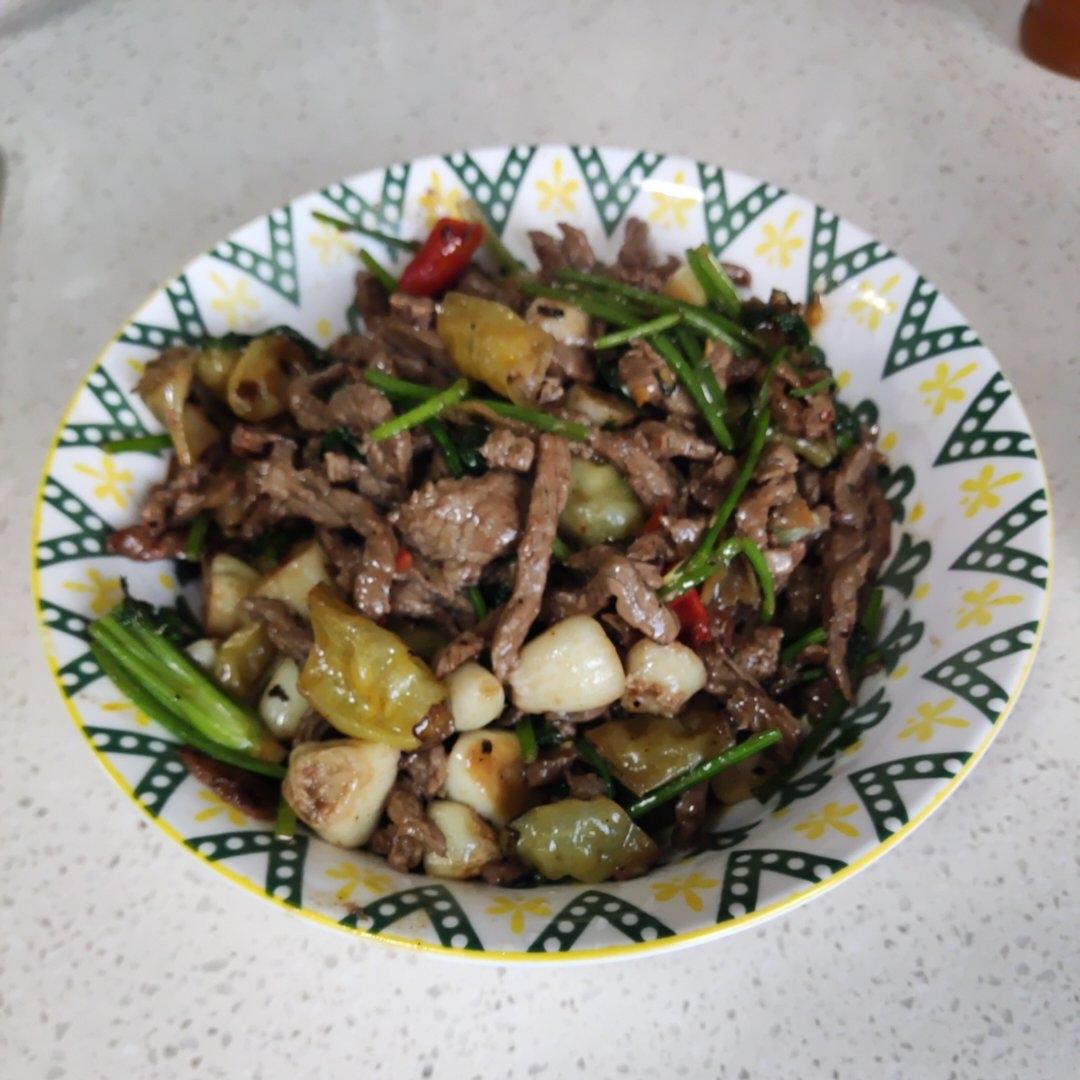 小炒黄牛肉，肉嫩味香！太好吃了简直是米饭杀手！