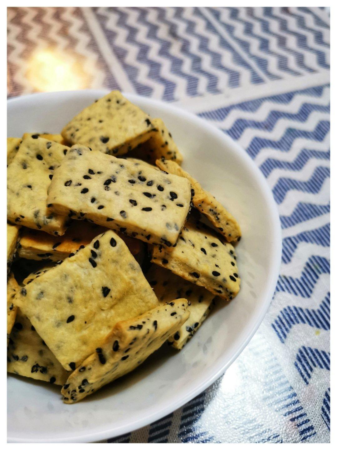 黑芝麻咸香饼干